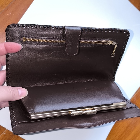 Embossed Leather Clutch Wallet - Picture 6 of 11